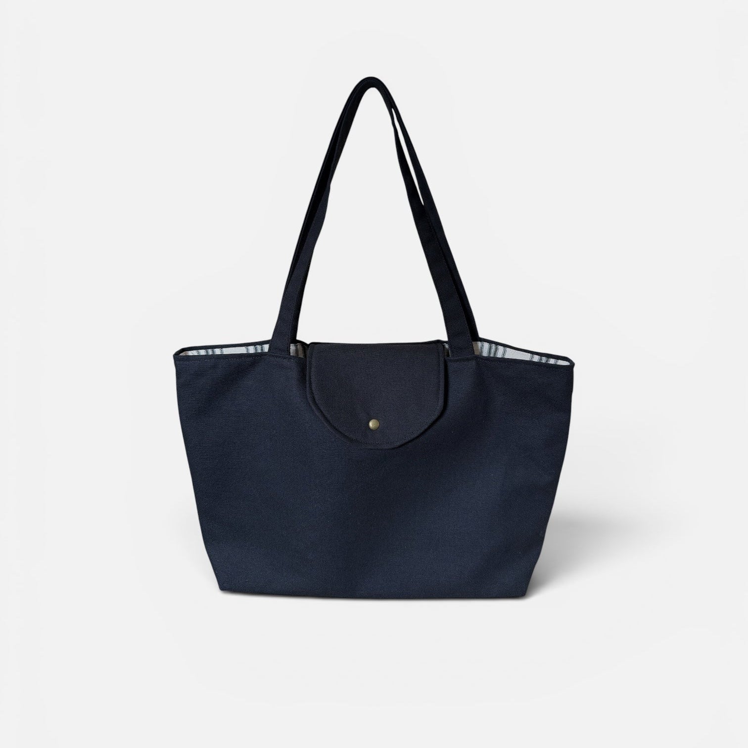 Black tote bag
