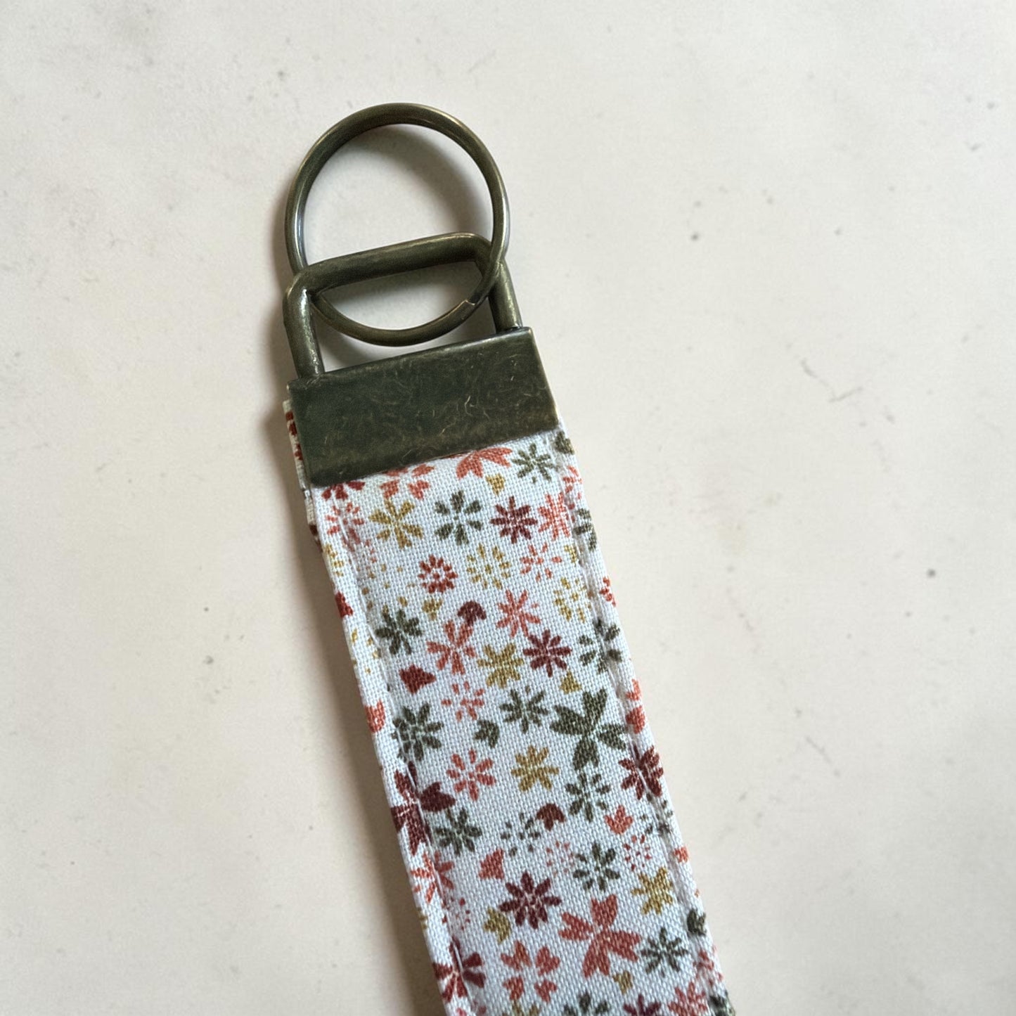 Ditsy Floral Wristlet Keychain