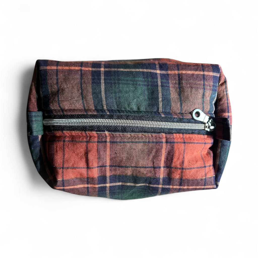 Plaid canvas pouch with zipper, minimalist design on white background