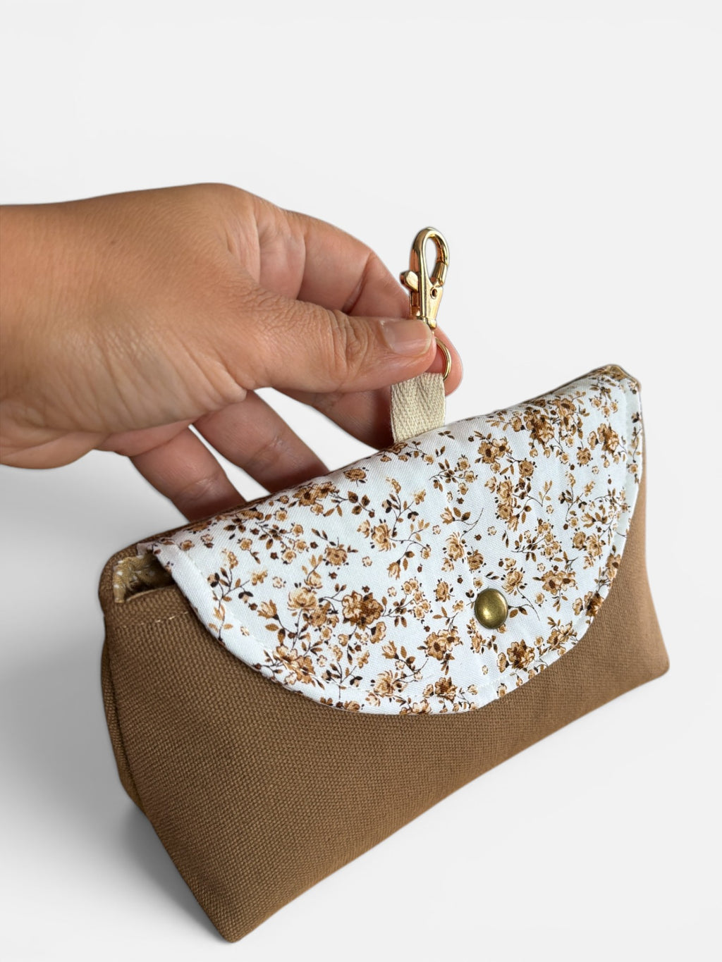 Florance Coffee Floral Clip-on Pouch